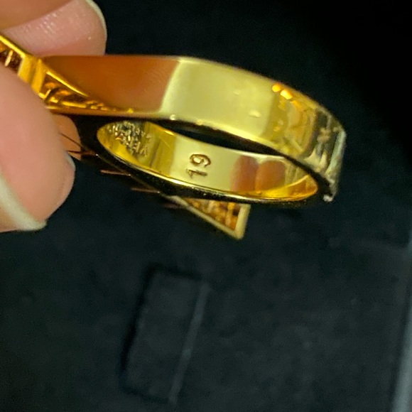 Mens Versace gold greca bar ring - Picture 5 of 5